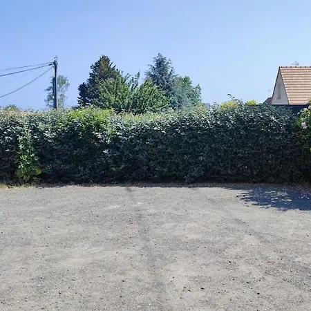 Logement Independant Entre Le Mans Et La Fleche Apartment Parigne-le-Polin